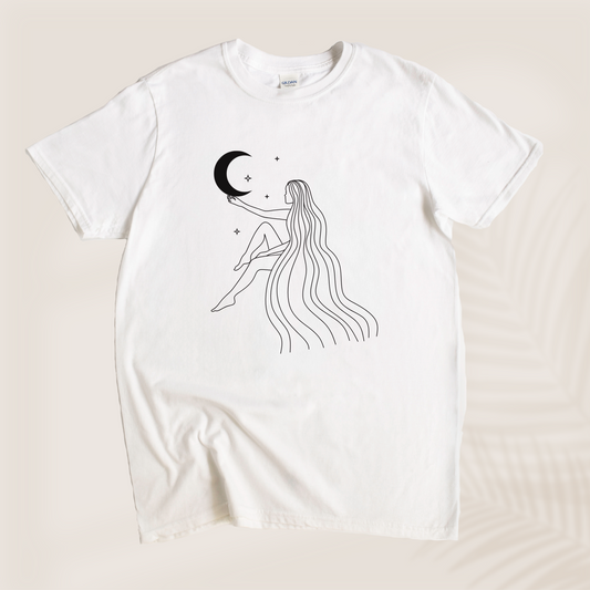 LADY WITH THE MOON TEE